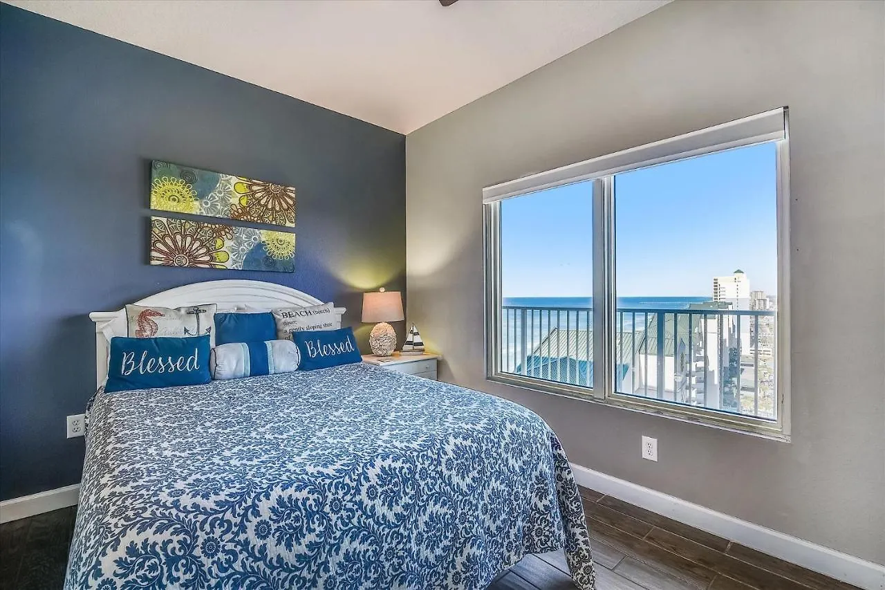 Shores Of Panama 1807 -Fantastic 2Bdbunks, Sleeps 8! Reserved Parking! Free Fun Condo Panama City Beach