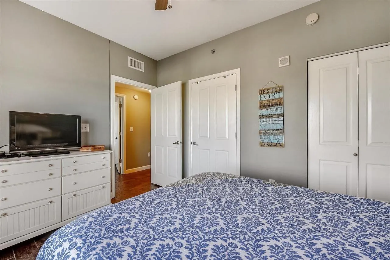 Apartment Shores Of Panama 1807 -Fantastic 2Bdbunks, Sleeps 8! Reserved Parking! Free Fun Condo Panama City Beach