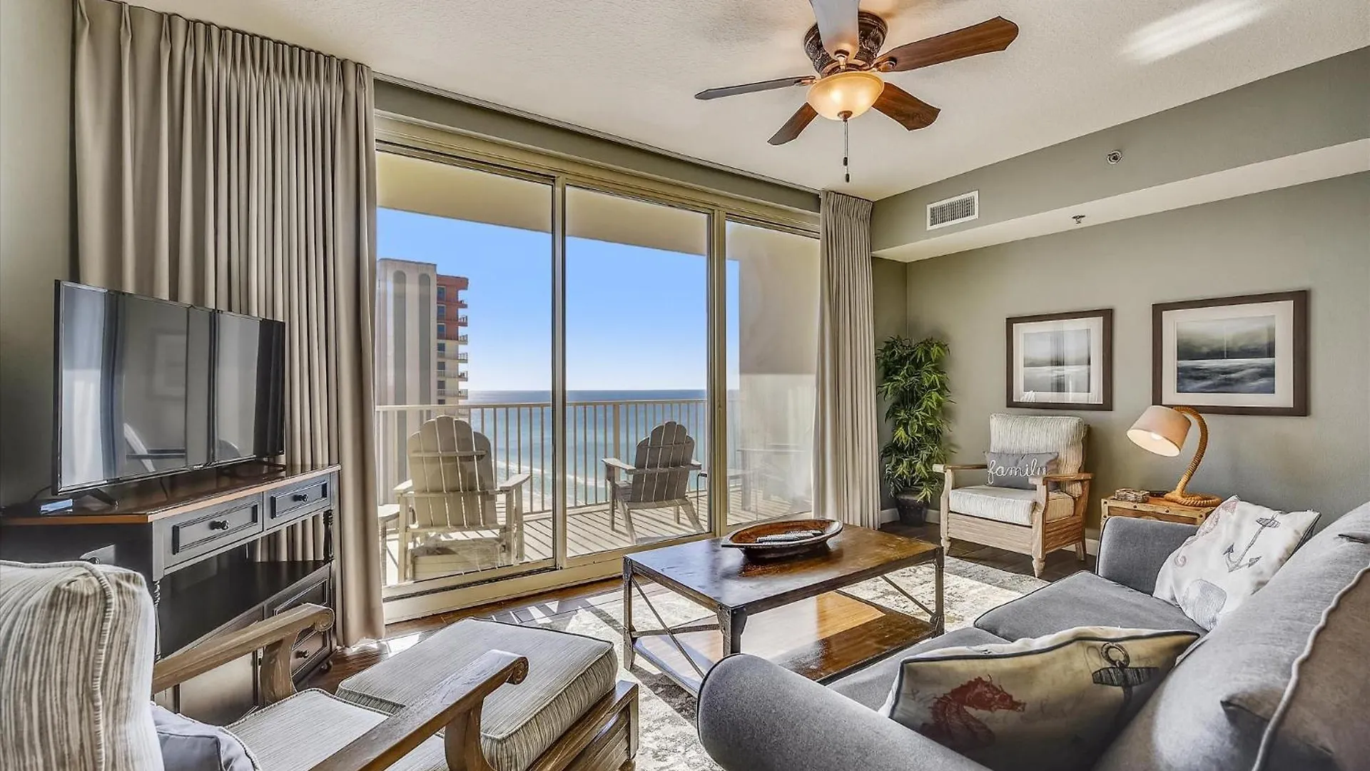 Shores Of Panama 1807 -Fantastic 2Bdbunks, Sleeps 8! Reserved Parking! Free Fun Condo Panama City Beach Apartment